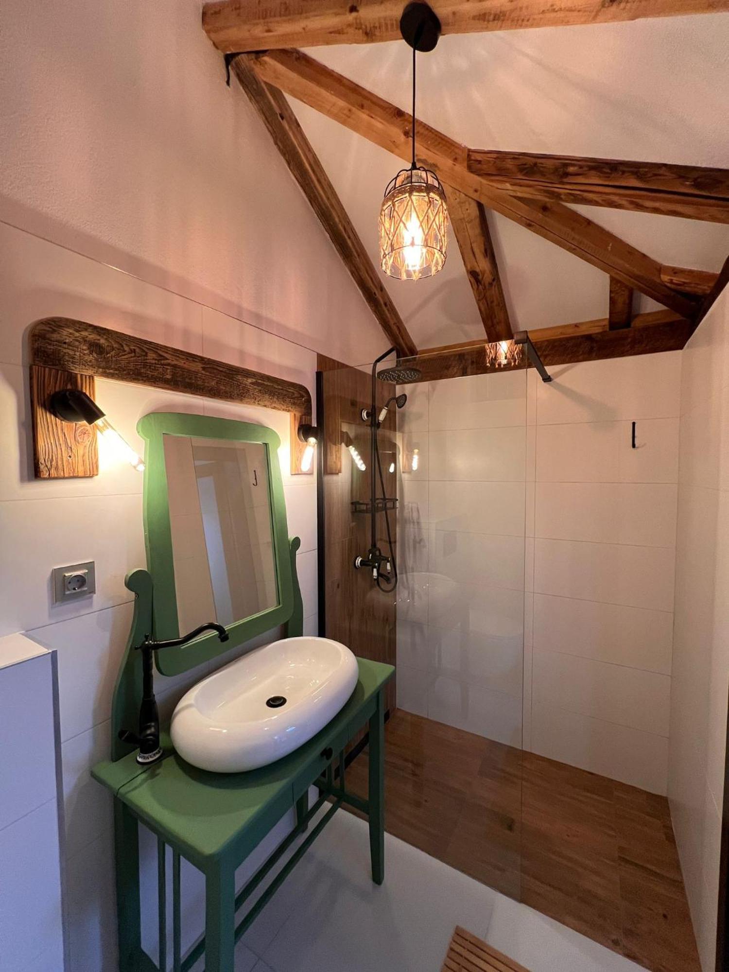 Famives Vendeghaz Bed & Breakfast Racul Eksteriør bilde